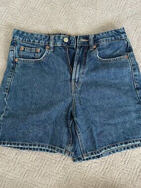 Zara Women's Denim Short